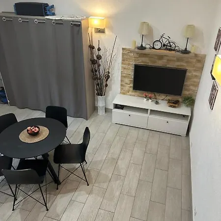 公寓 Calme 米提莫里